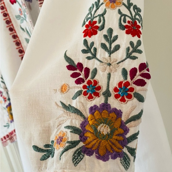 Johnny Was White Tunic with Multicolor Embroidery - Picture 5 of 6